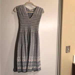 Max Studio printed dress sleeves size M